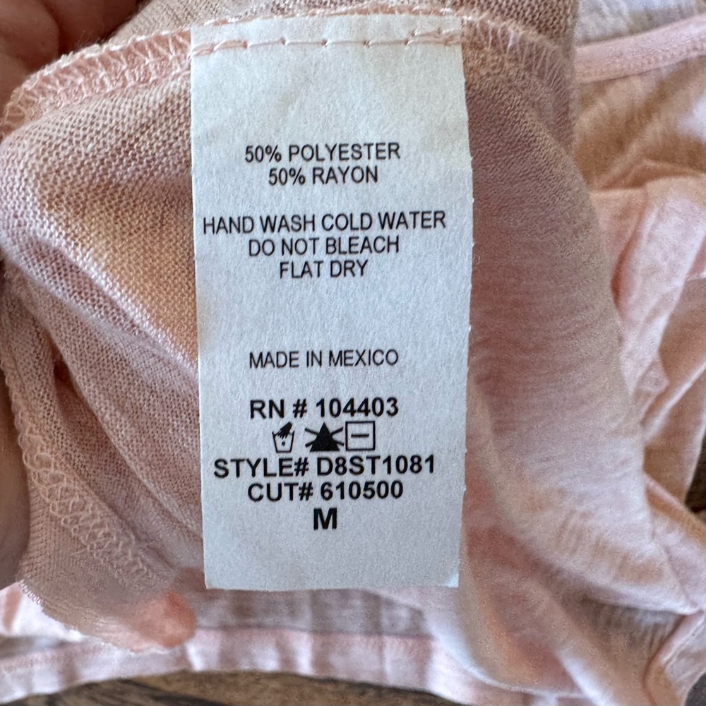 Blu Pepper Peach Flowy Tee Medium Ruffle Hem Asymmetrical Boho Lightweight Top - Picture 4 of 5